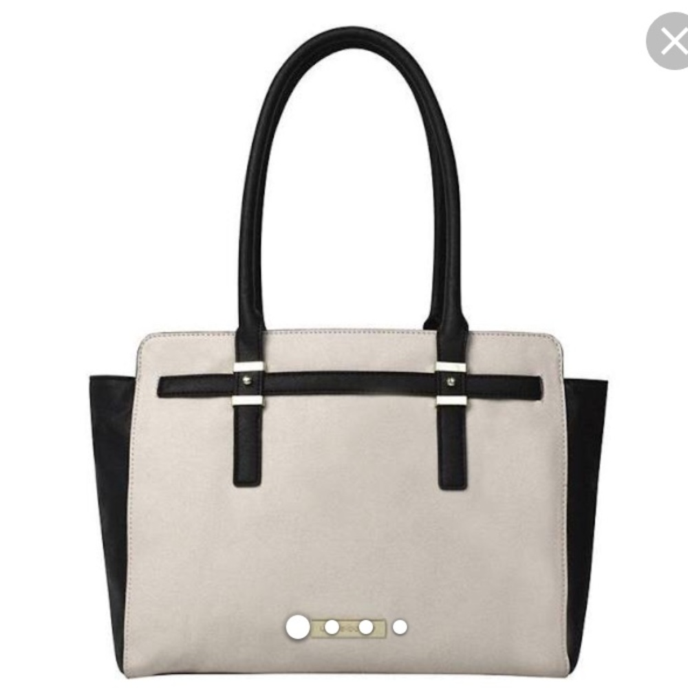 Liz Claiborne purse *make offers price negotiable*